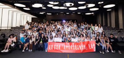 鼓鼓呂思緯出席2024hito流行音樂(lè)獎(jiǎng)?lì)C獎(jiǎng)典禮榮獲“hito唱作歌手”獎(jiǎng)項(xiàng)